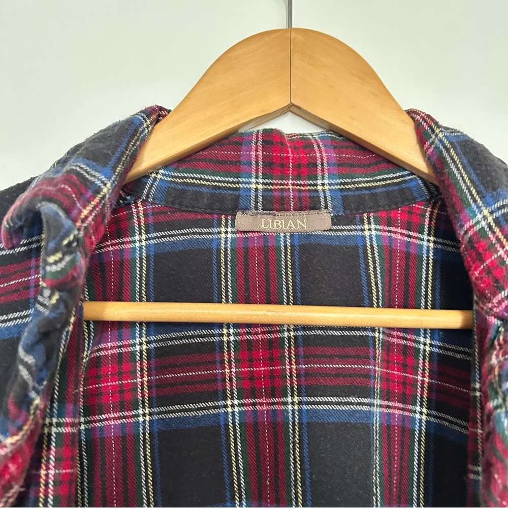 Classic Women’s Flannel - Picture 5 of 5